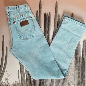 Wrangler slim cowboy cut light wash jeans